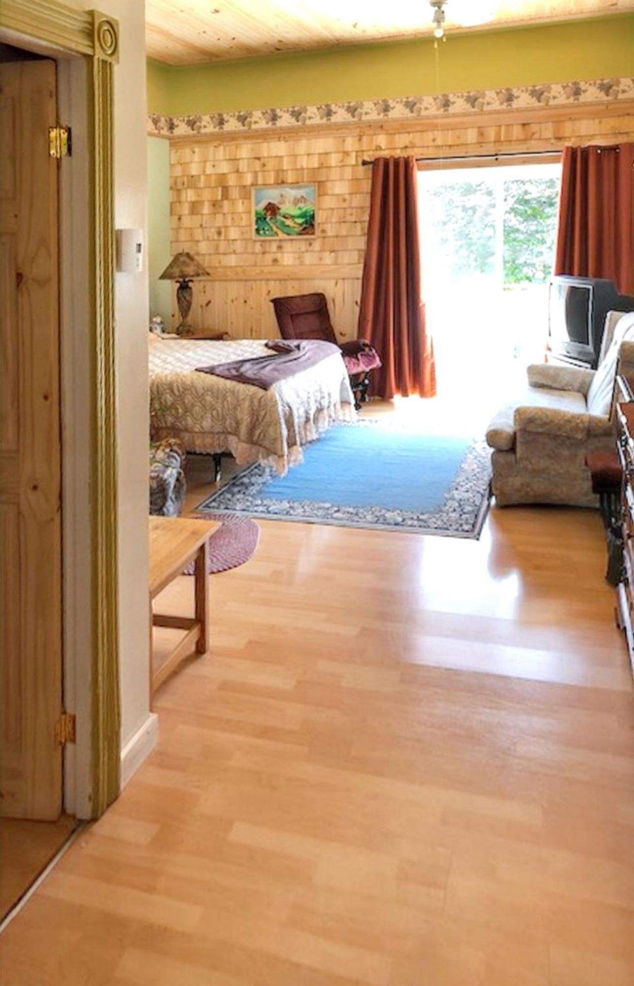 2 Bedrooms Appartement With Wifi At Sainte Angele De Merici Kültér fotó
